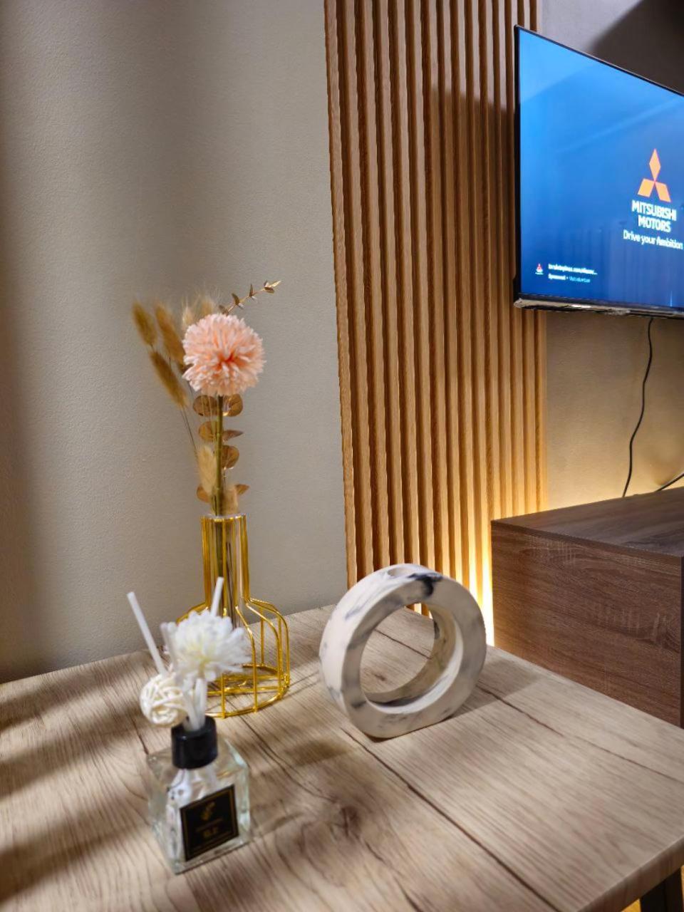 Serene Suite In Jazz Residences Makati City ภายนอก รูปภาพ