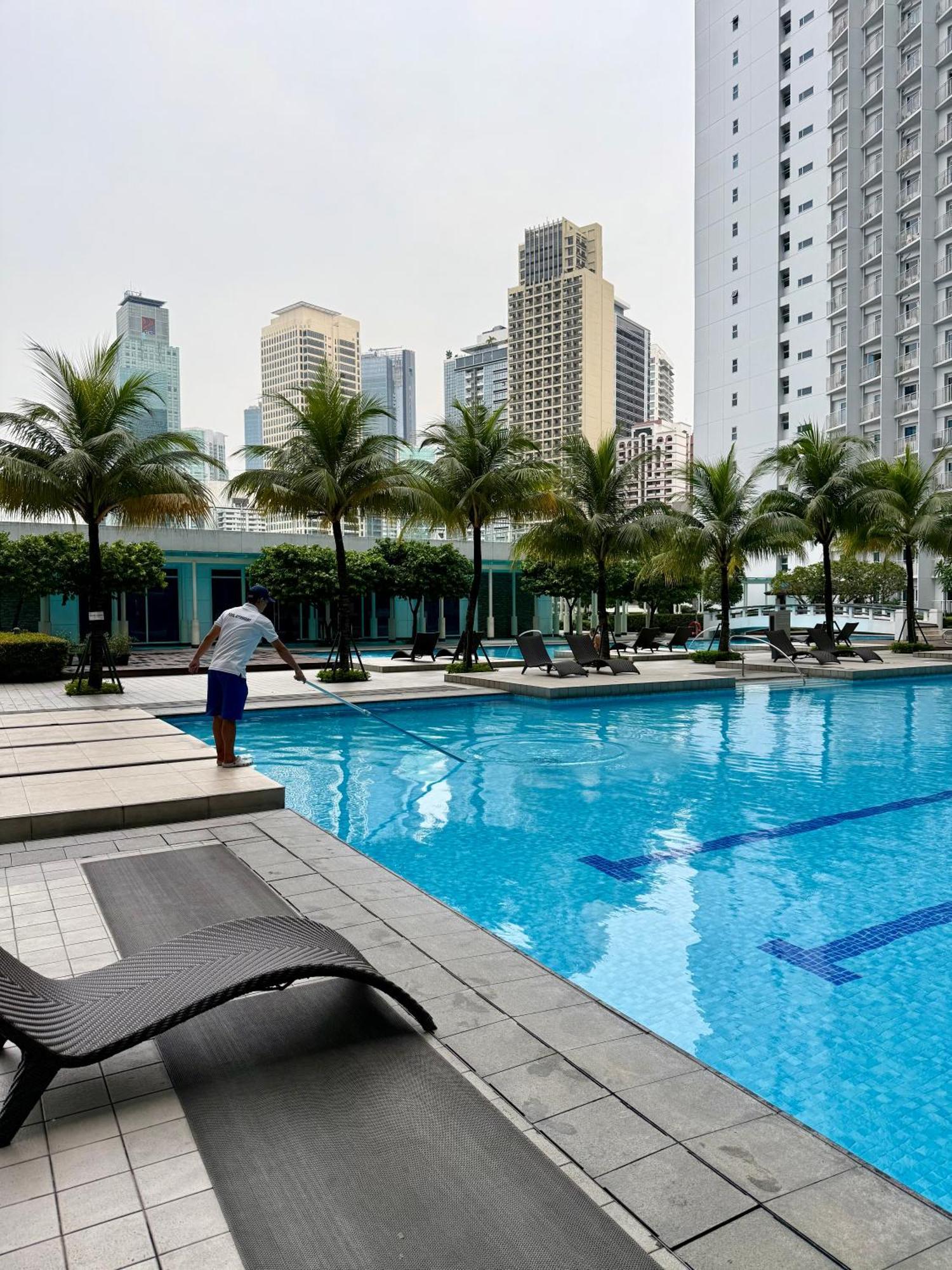 Serene Suite In Jazz Residences Makati City ภายนอก รูปภาพ