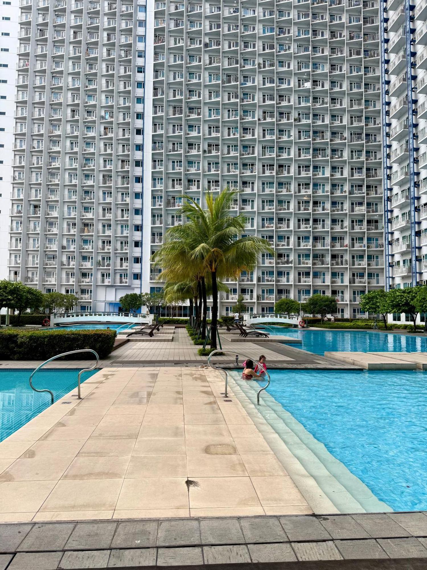 Serene Suite In Jazz Residences Makati City ภายนอก รูปภาพ